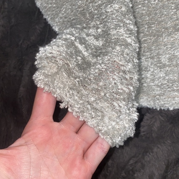 🍓NWOT Lauren Conrad sweater! - Picture 5 of 11